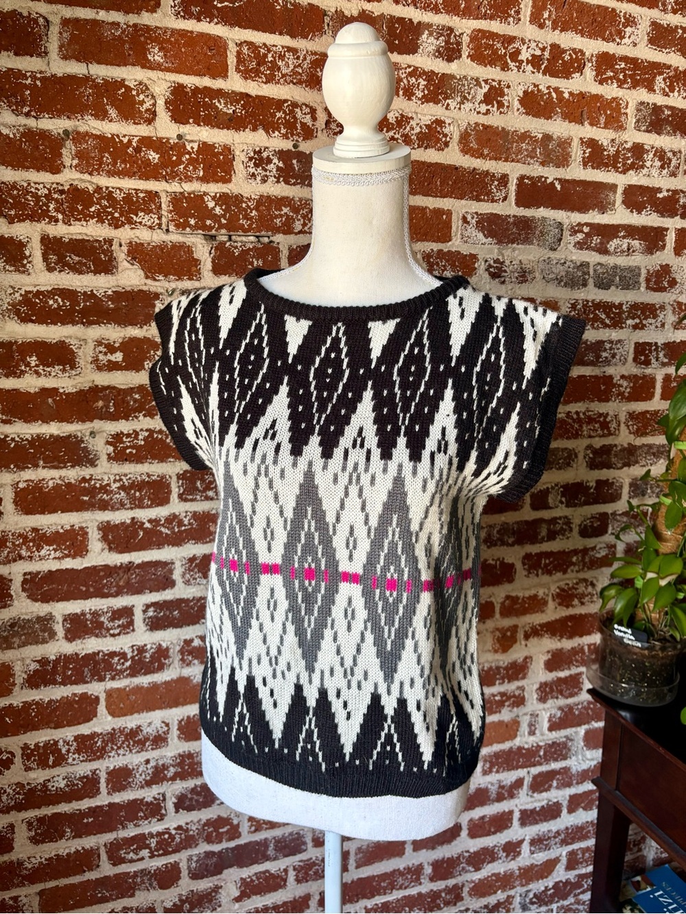Y2K Rave Patterned Sweater Vest